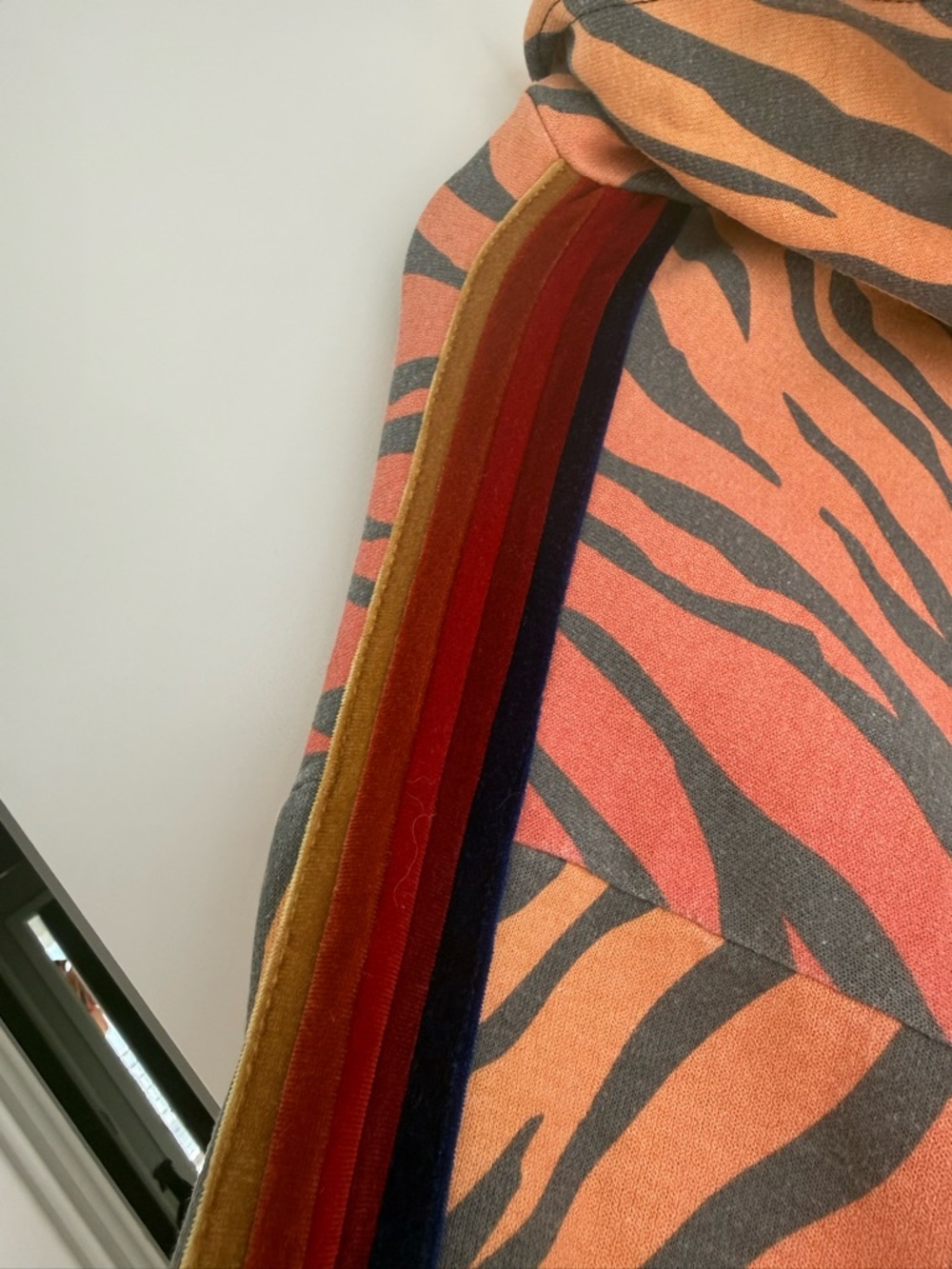 Aviator Nation Classic Velvet Relaxed Zip Hoodie Jacket Orange Tiger Rainbow - Picture 4 of 7